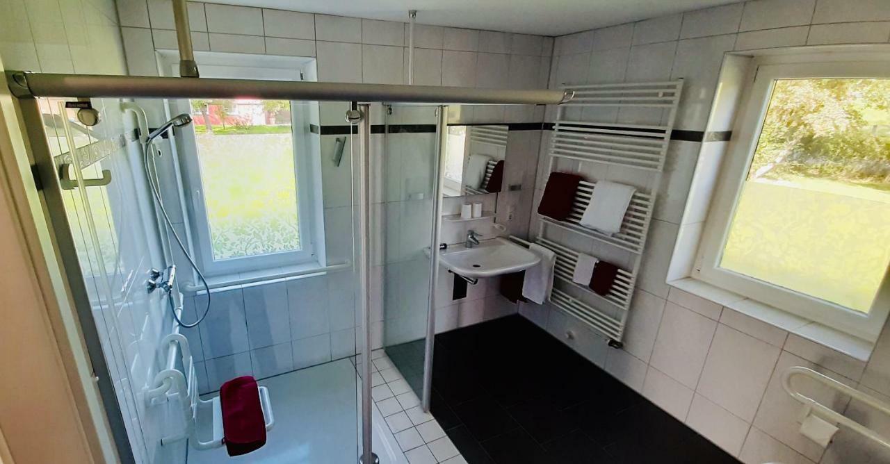 Funnys Deichblick Apartment บุทยาดิงเงน ภายนอก รูปภาพ